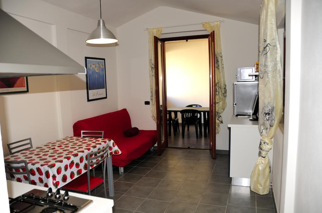 I Portici Apartments Marina di Grosseto Cameră foto