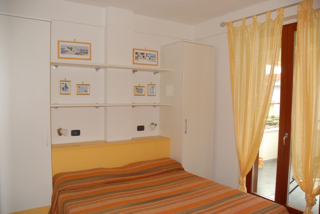 I Portici Apartments Marina di Grosseto Cameră foto