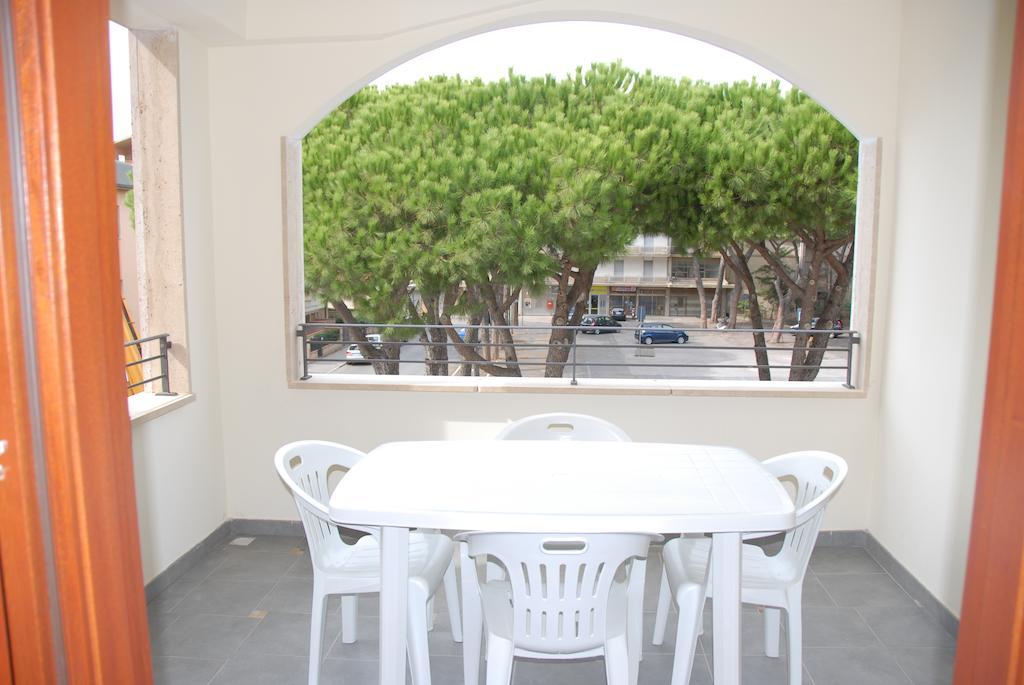 I Portici Apartments Marina di Grosseto Cameră foto